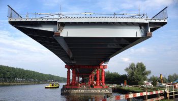 10.-Nieuwe-brug-A-Rkanaal-Breukelen,-april-2016